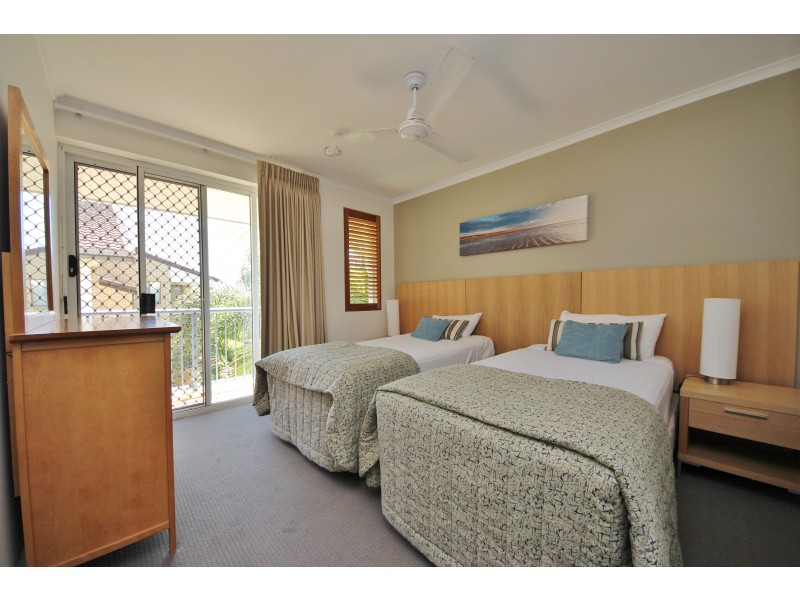 70/10-16 Alexandra Avenue, Mermaid Beach QLD 4218