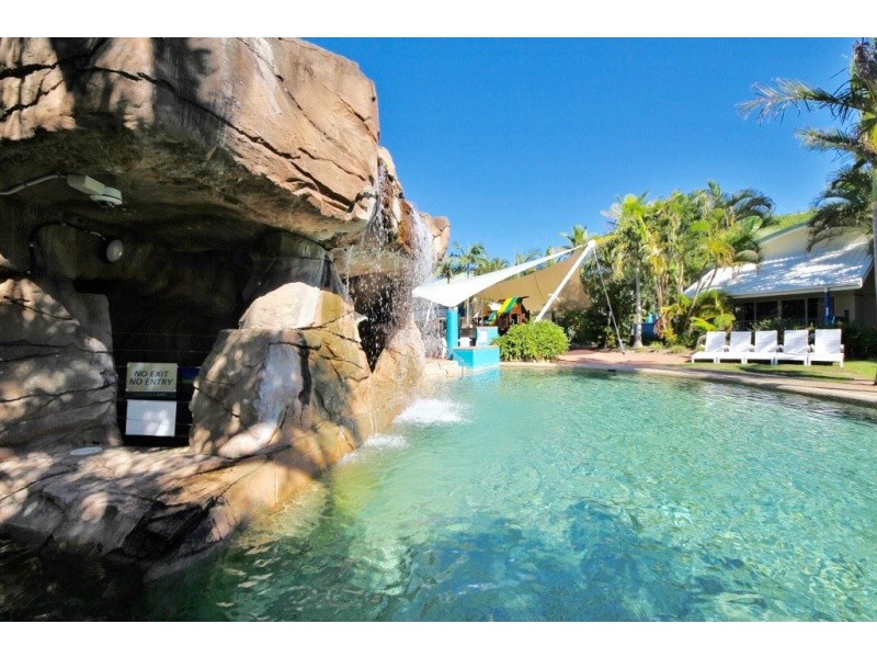 70/10-16 Alexandra Avenue, Mermaid Beach QLD 4218