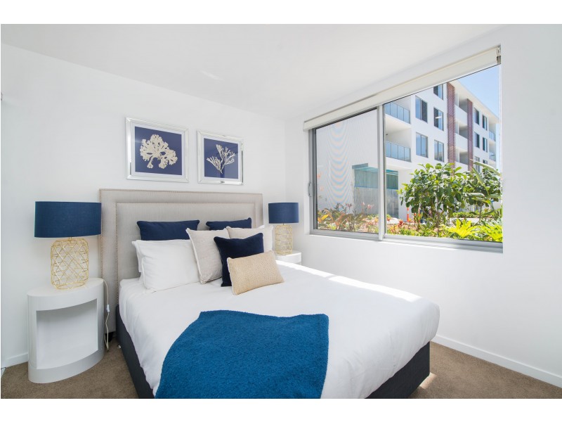 2204/1-7 Waterford Court, Bundall QLD 4217