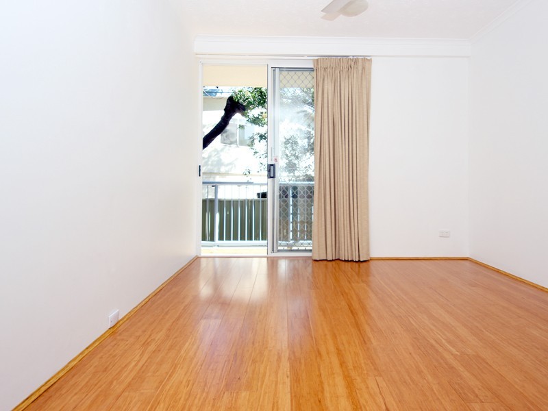 155/10 Alexandra Avenue, Mermaid Beach QLD 4218