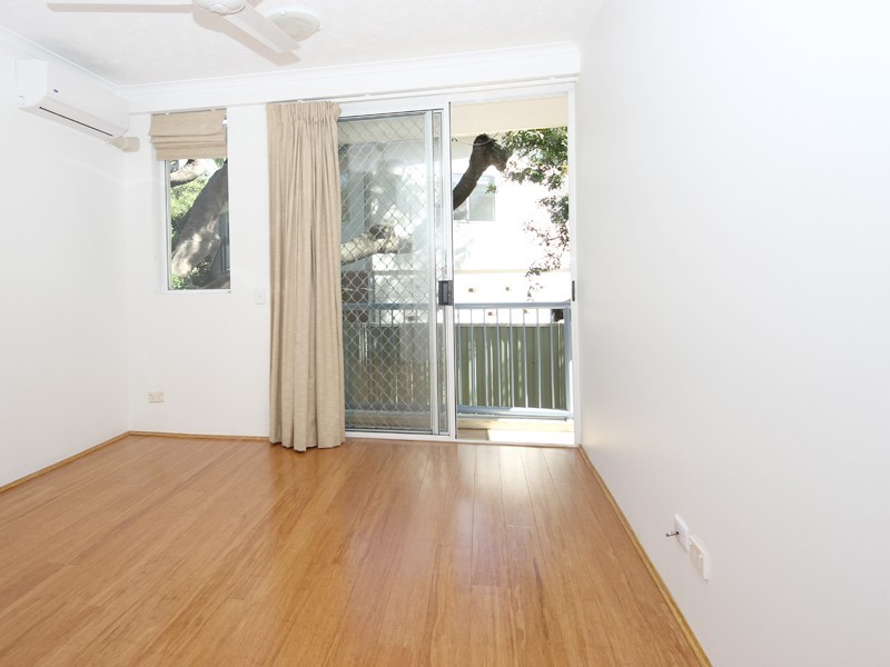 155/10 Alexandra Avenue, Mermaid Beach QLD 4218