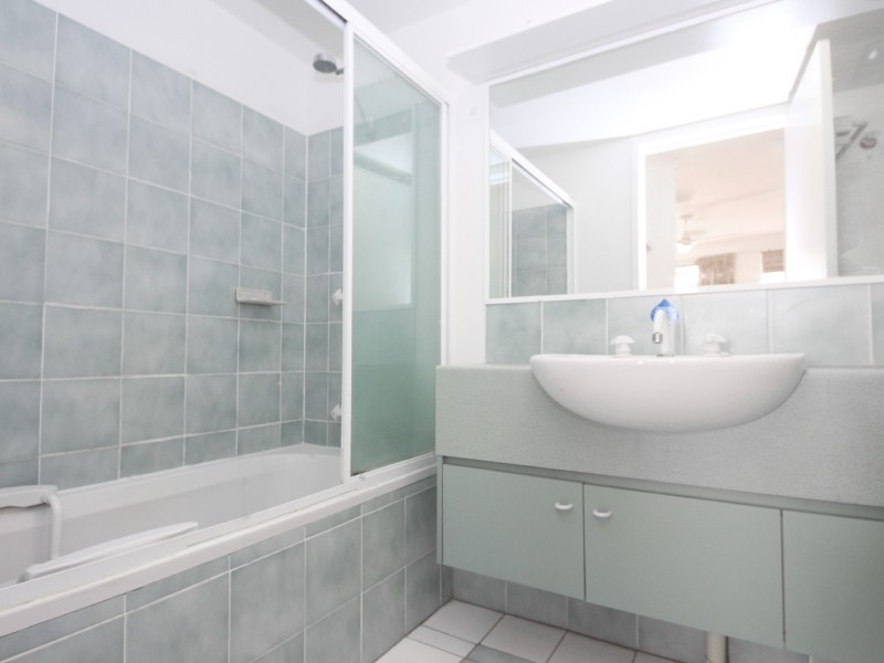 155/10 Alexandra Avenue, Mermaid Beach QLD 4218