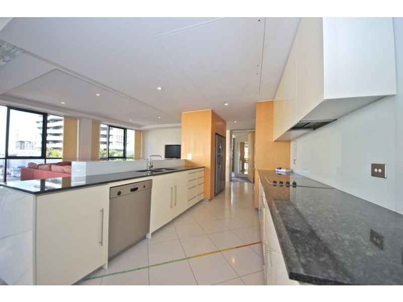 17-19 Albert Avenue, Broadbeach QLD 4218