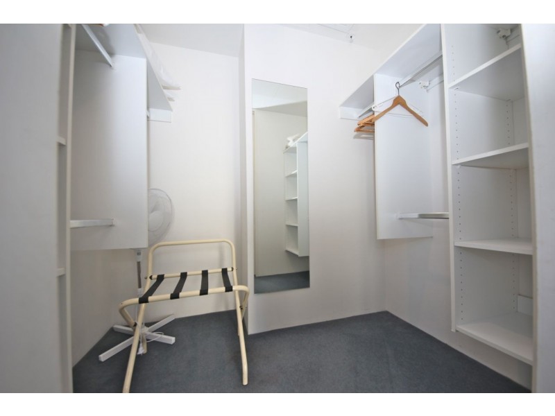 17-19 Albert Avenue, Broadbeach QLD 4218