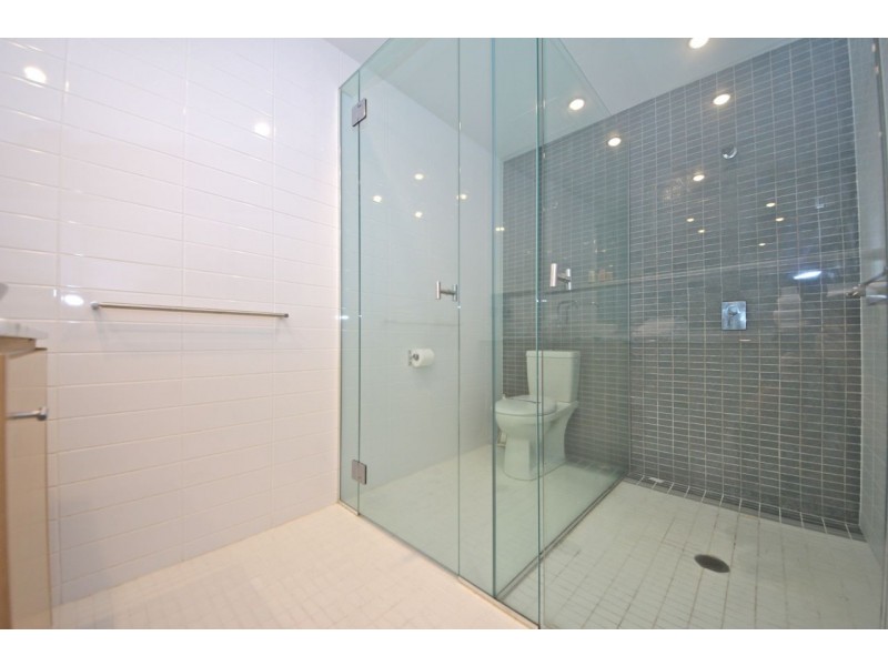 17-19 Albert Avenue, Broadbeach QLD 4218