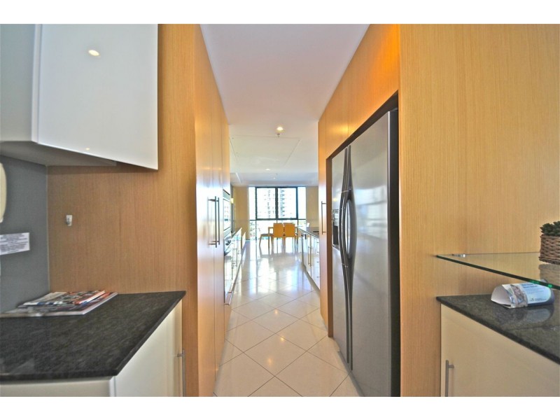 17-19 Albert Avenue, Broadbeach QLD 4218