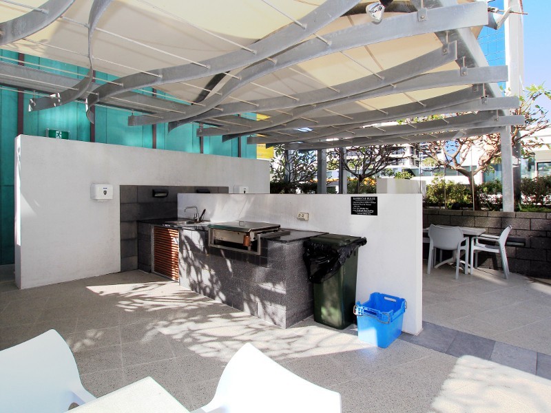 17-19 Albert Avenue, Broadbeach QLD 4218