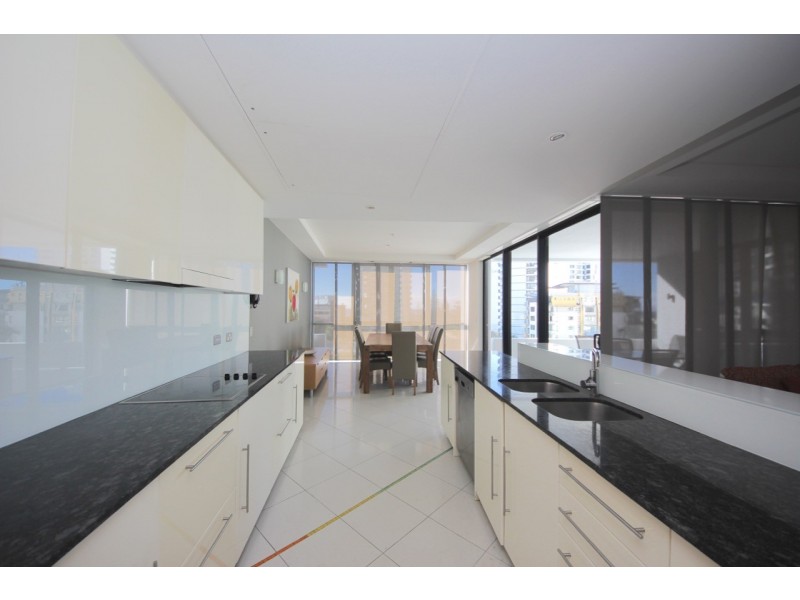 17-19 Albert Avenue, Broadbeach QLD 4218