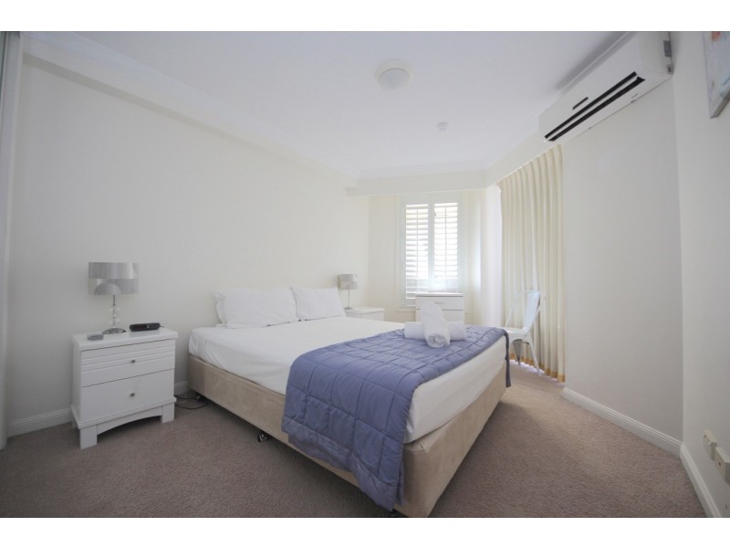 1804 24-26 Queensland Avenue, Broadbeach QLD 4218