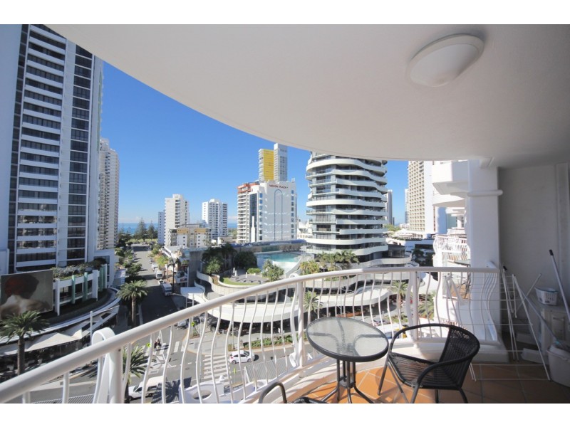 1804 24-26 Queensland Avenue, Broadbeach QLD 4218