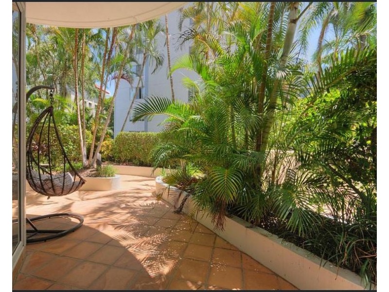 3/210 Surf Parade, Broadbeach QLD 4218