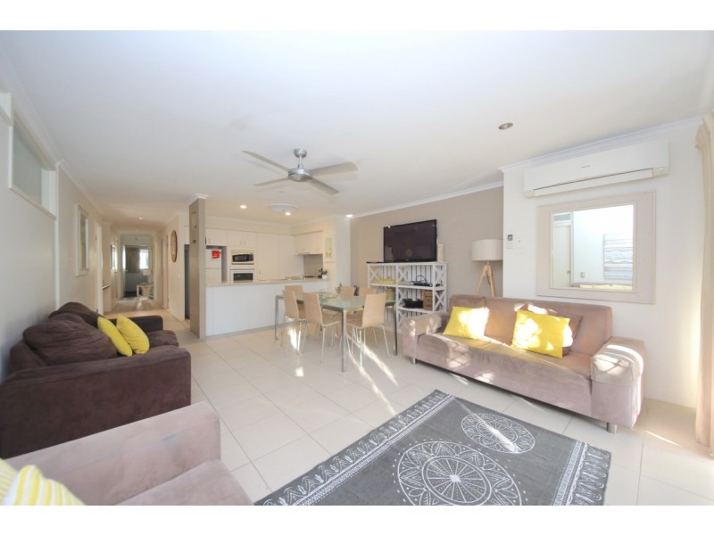 37/10-16 Alexandra Avenue, Mermaid Beach QLD 4218