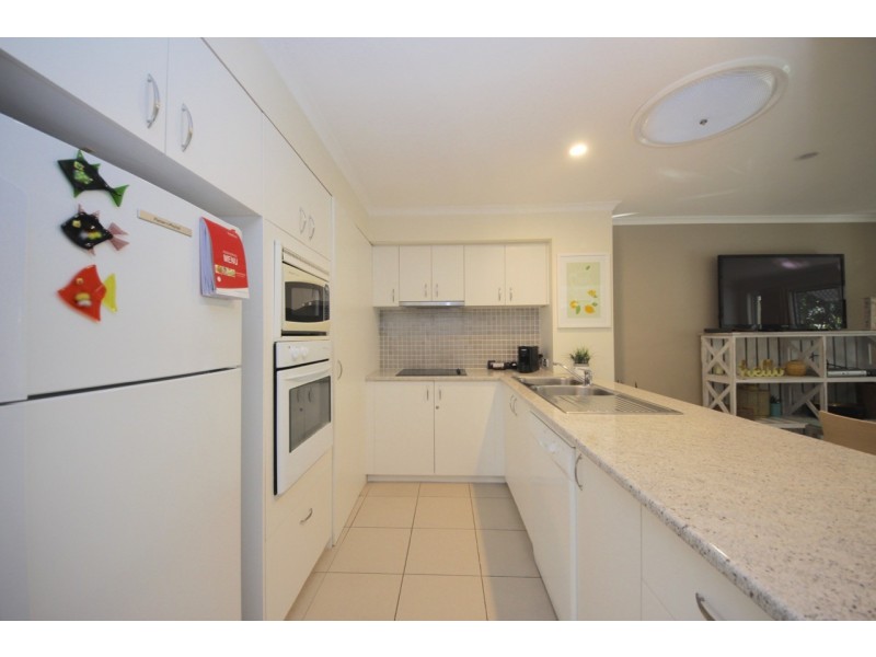 37/10-16 Alexandra Avenue, Mermaid Beach QLD 4218