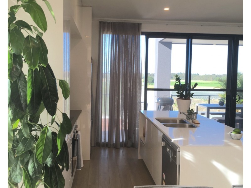 22/42  Stadium Drive, Robina QLD 4226