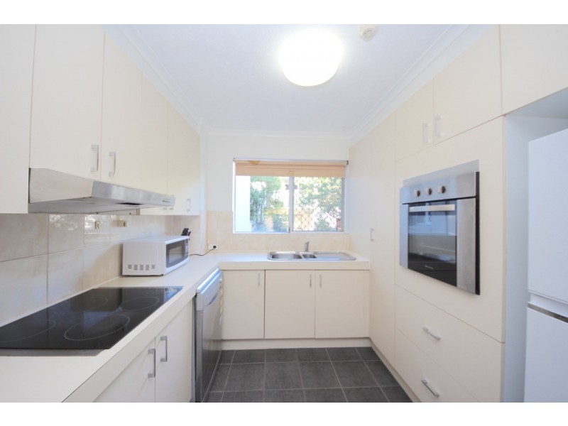 7/36 Australia Avenue, Broadbeach QLD 4218