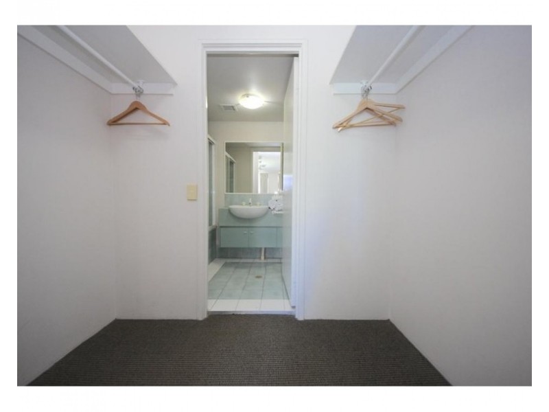106/10 Alexandra Ave, Mermaid Beach QLD 4218