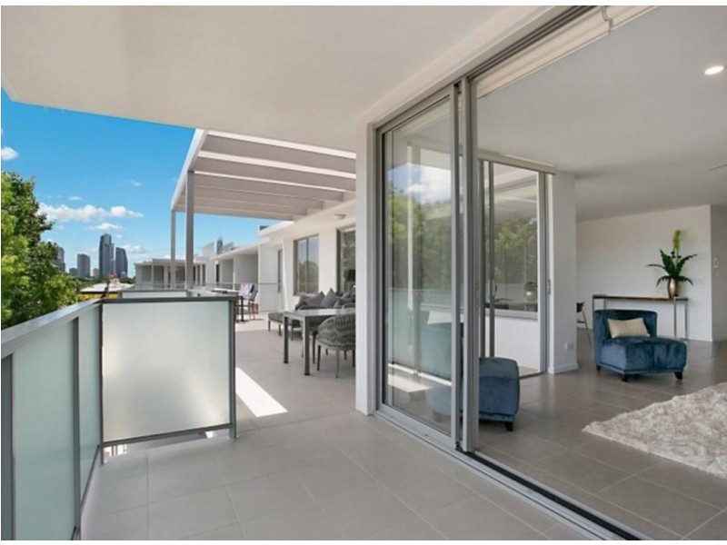 4404/3 Waterford Ct, Bundall QLD 4217