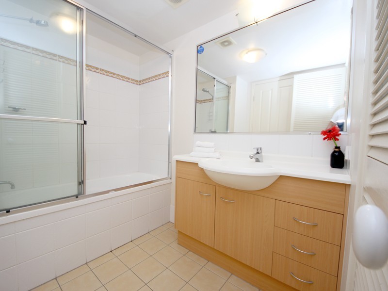 221/2342 Gold Coast Highway, Mermaid Beach QLD 4218