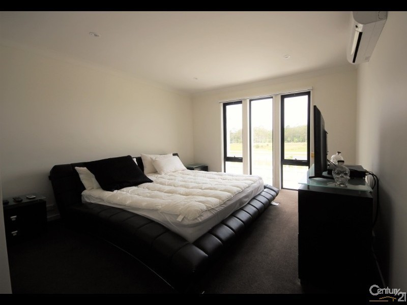 38/126 Marina Quays Blvd, Hope Island QLD 4212