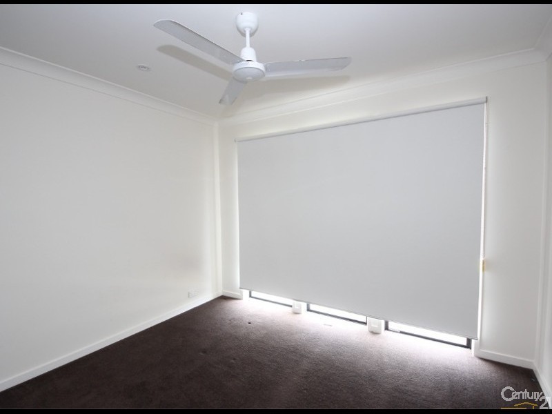 38/126 Marina Quays Blvd, Hope Island QLD 4212