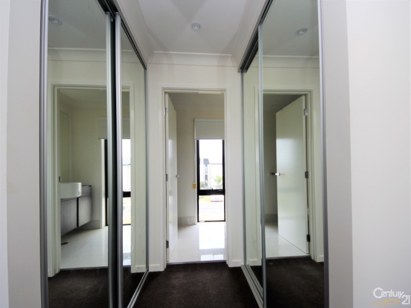 38/126 Marina Quays Blvd, Hope Island QLD 4212