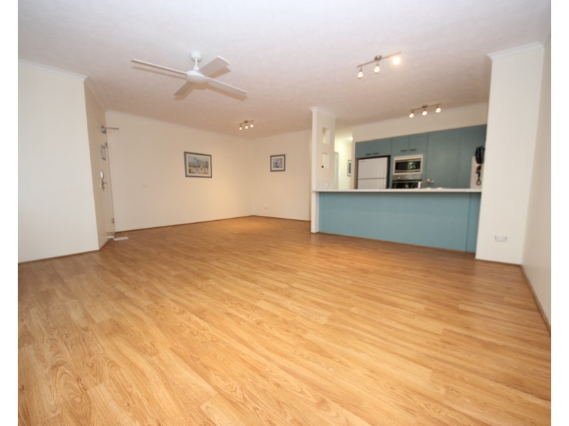 154/10 Alexandra Ave, Mermaid Beach QLD 4218