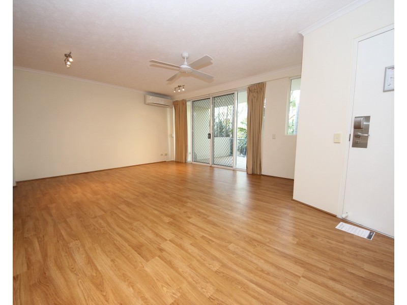 154/10 Alexandra Ave, Mermaid Beach QLD 4218