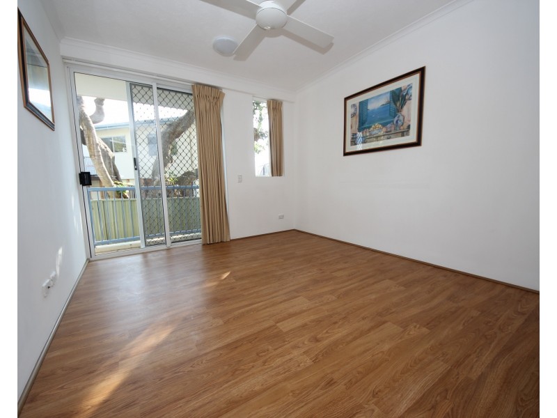 154/10 Alexandra Ave, Mermaid Beach QLD 4218