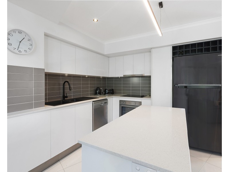 10-16 Alexandra Avenue, Mermaid Beach QLD 4218