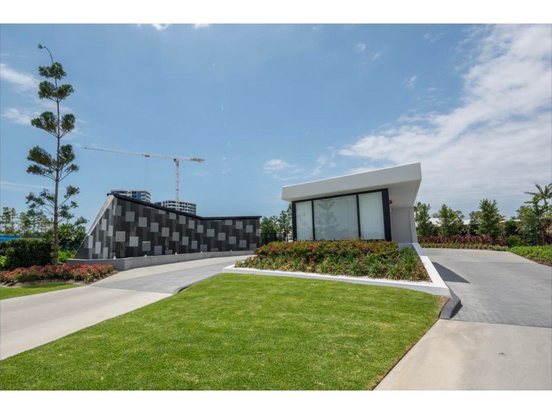 3701/5 Harbourside Court, Biggera Waters QLD 4216