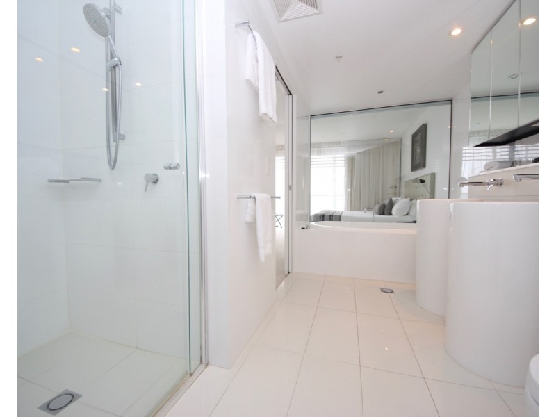 703/1 Oracle Boulevard, Broadbeach QLD 4218