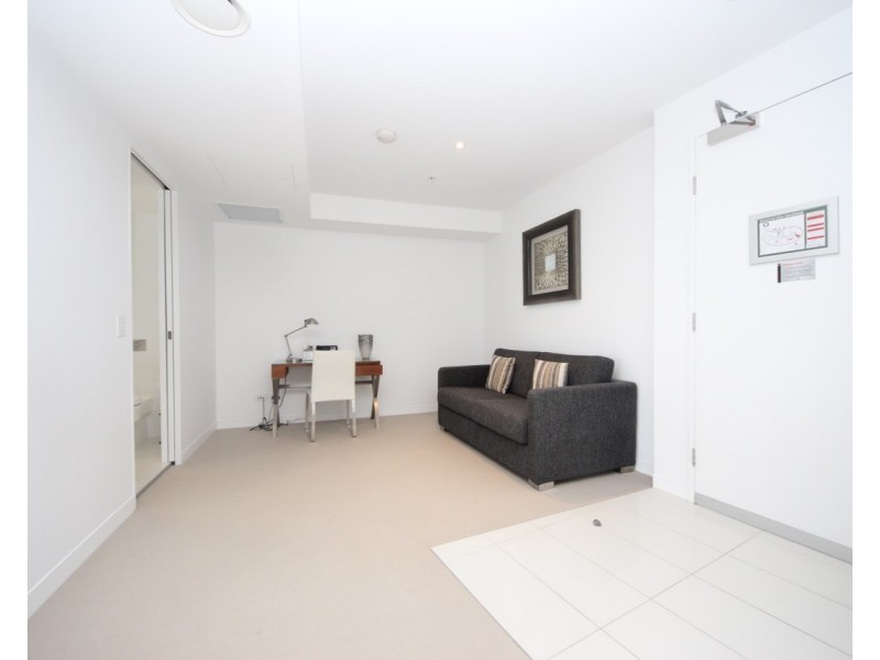 703/1 Oracle Boulevard, Broadbeach QLD 4218