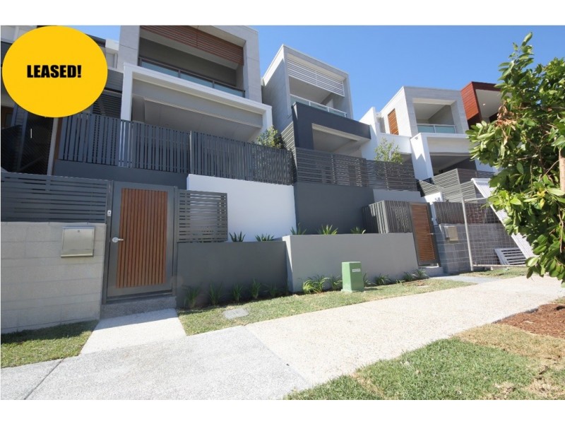 17 Brookyln Cresent, Robina QLD 4226