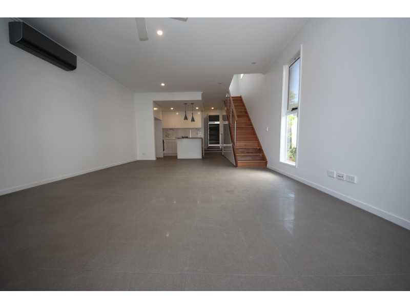17 Brookyln Cresent, Robina QLD 4226