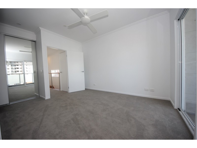 17 Brookyln Cresent, Robina QLD 4226