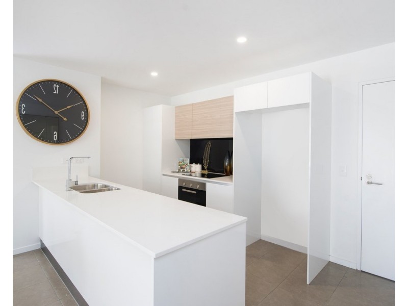 1 Waterford Court, Surfers Paradise QLD 4217