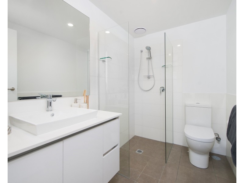 1 Waterford Court, Surfers Paradise QLD 4217