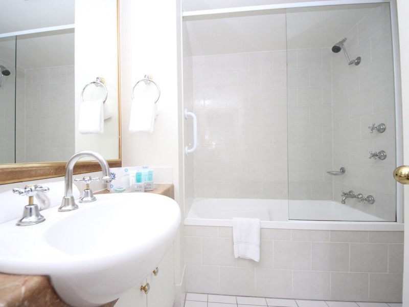 2623-2633 Gold Coast Highway, Broadbeach QLD 4218