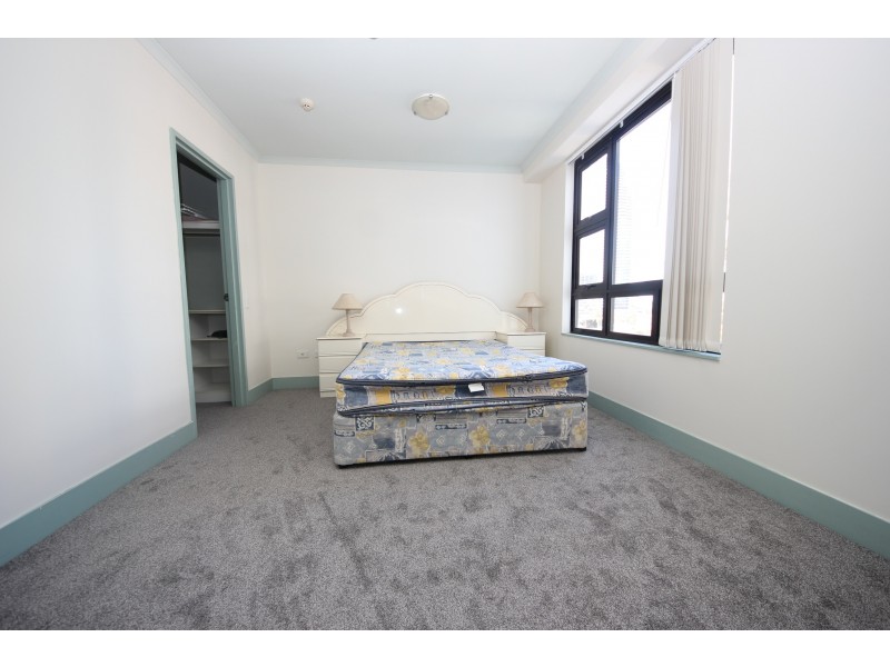 30 Surf Parade, Broadbeach QLD 4218