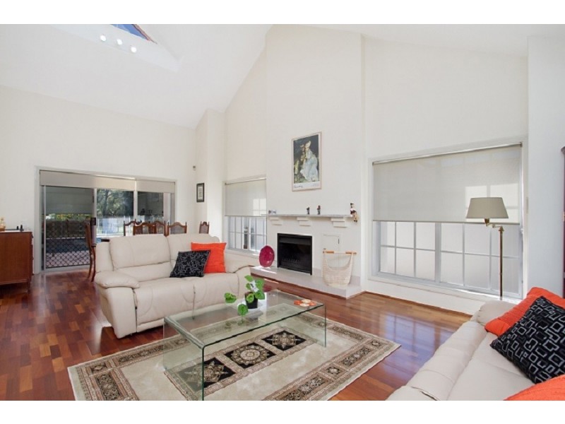 23/178 Palm Meadows Drive, Carrara QLD 4211