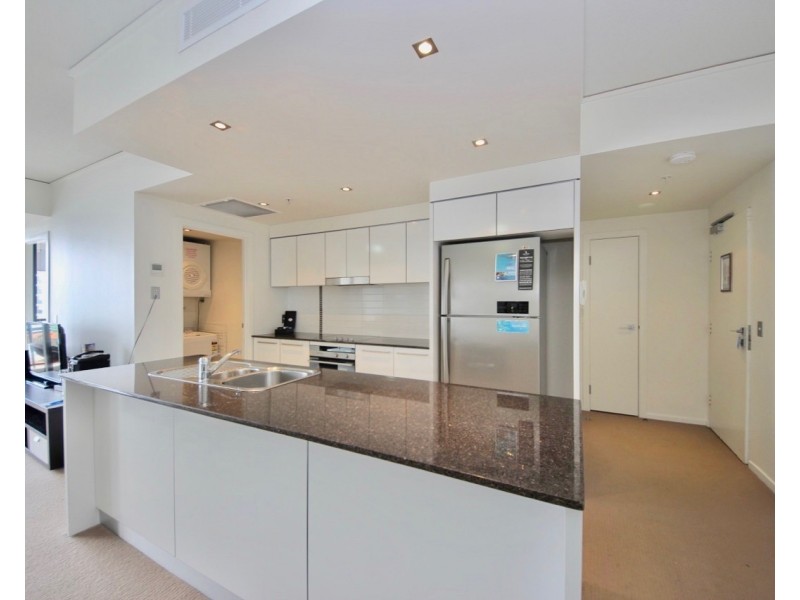 15/22 Surf Parade, Broadbeach QLD 4218