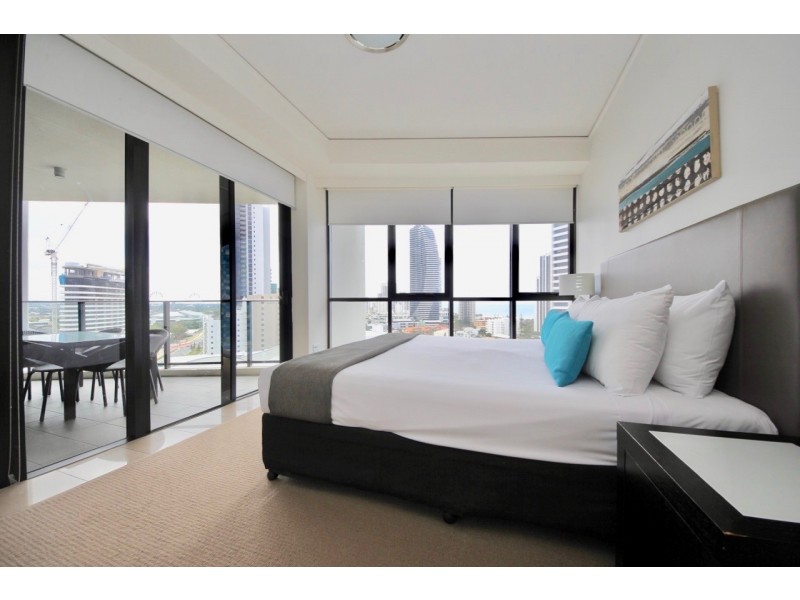 15/22 Surf Parade, Broadbeach QLD 4218