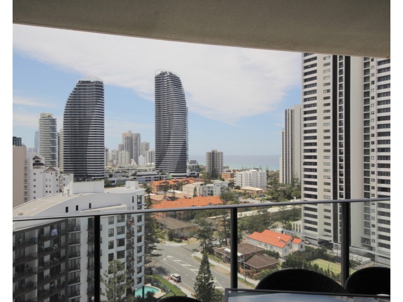 15/22 Surf Parade, Broadbeach QLD 4218