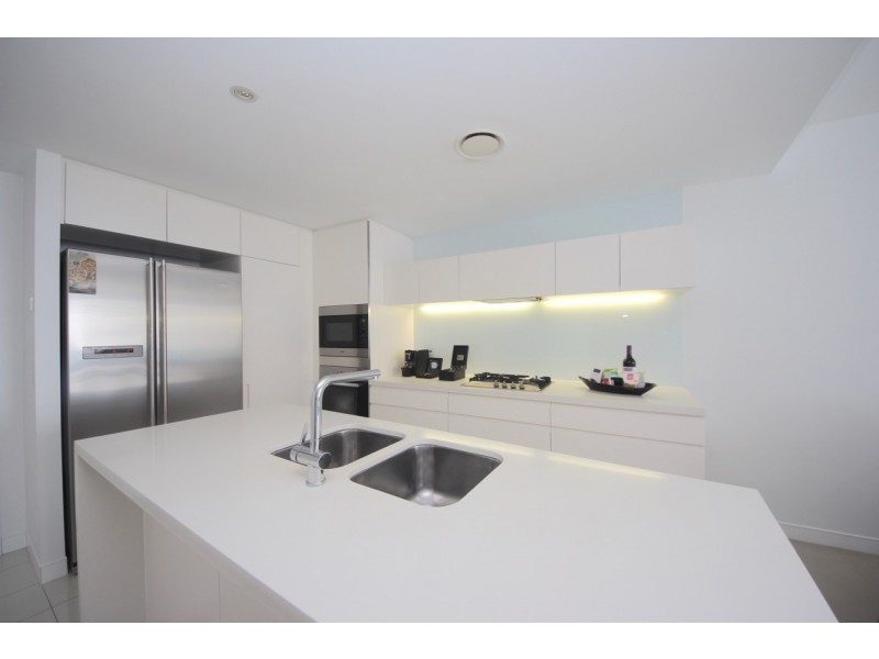 1403/1 Oracle Boulevard, Broadbeach QLD 4218