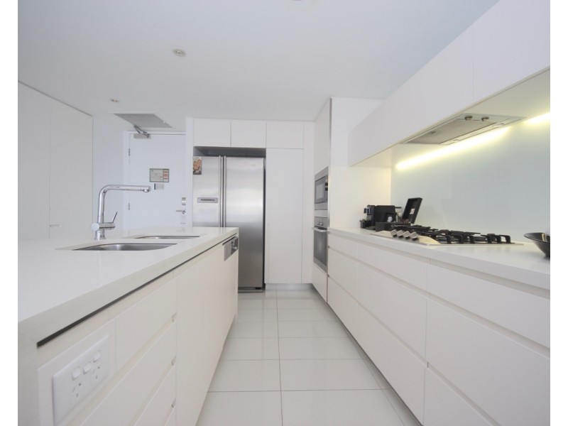 1403/1 Oracle Boulevard, Broadbeach QLD 4218