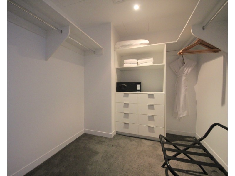 2006/1 Oracle Boulevard, Broadbeach QLD 4218