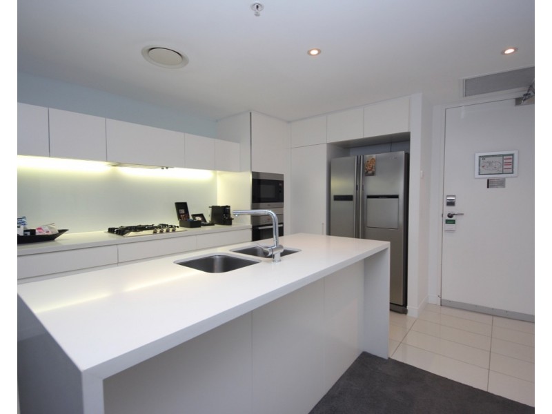 2006/1 Oracle Boulevard, Broadbeach QLD 4218