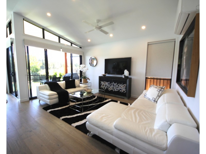 41c fairway drive, Clear Island Waters QLD 4226