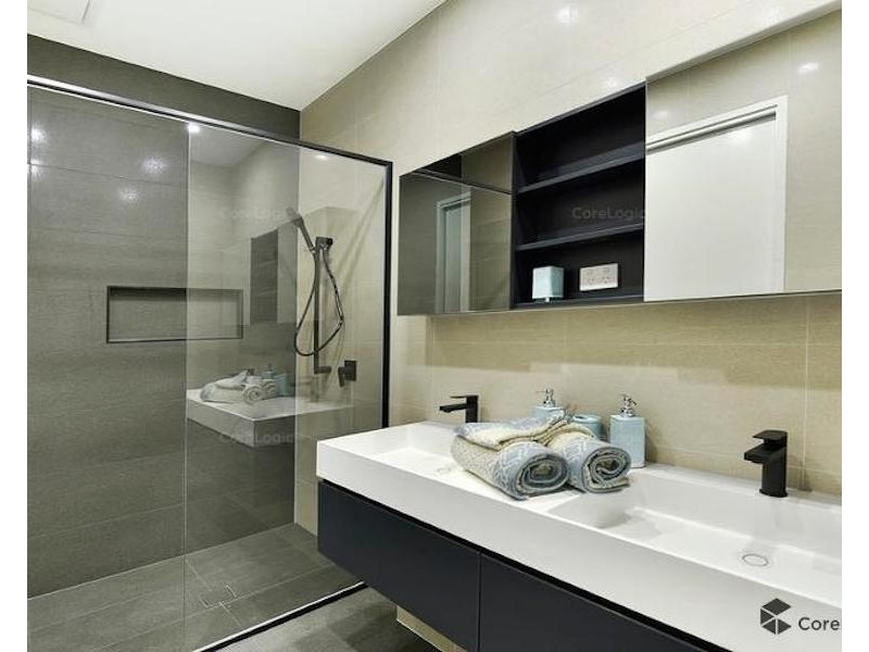 41c fairway drive, Clear Island Waters QLD 4226