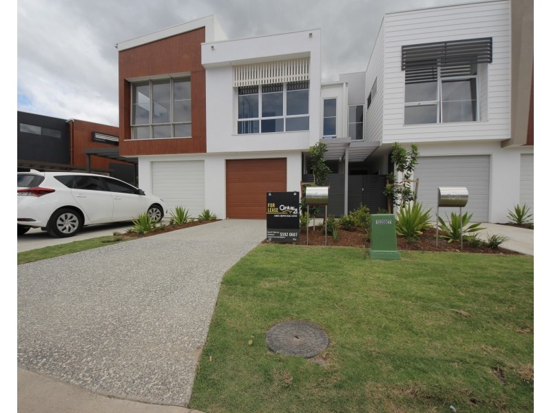 102 Florabella Drive, Robina QLD 4226